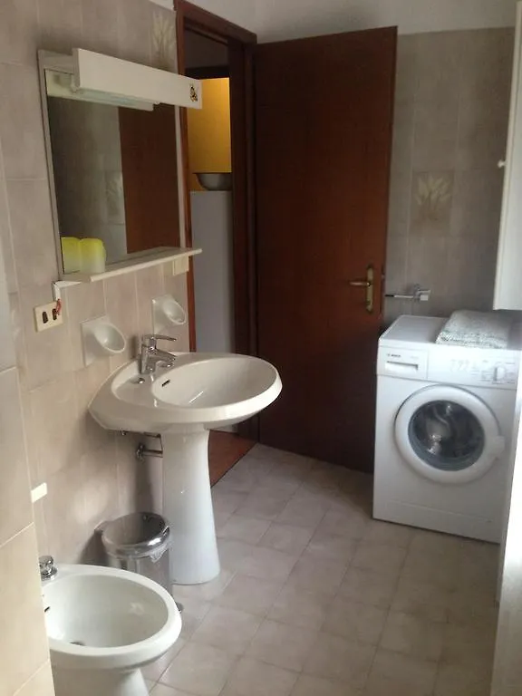 Casa Anna Villa Caprino Veronese Italy