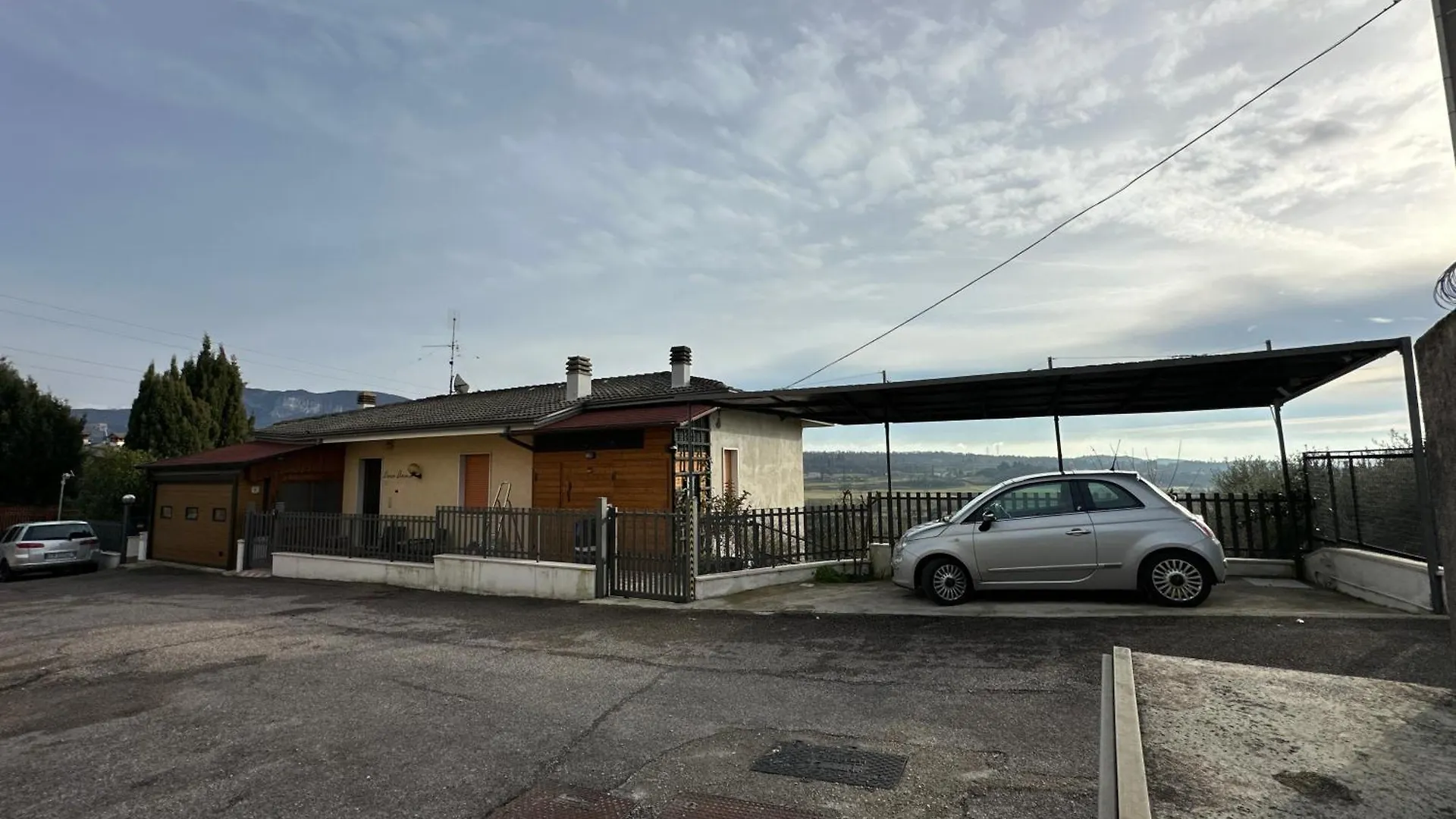 Semesterbostad Casa Anna Villa Caprino Veronese Italien
